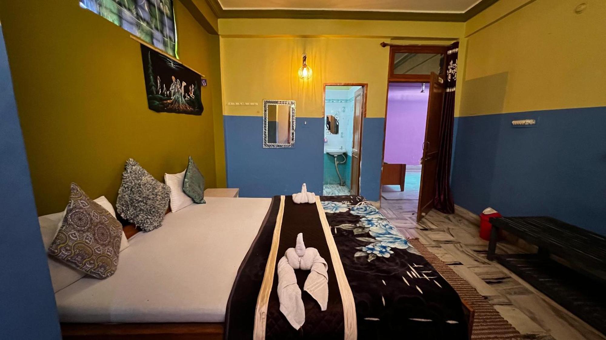 Safar Hostel 布什格尔 外观 照片