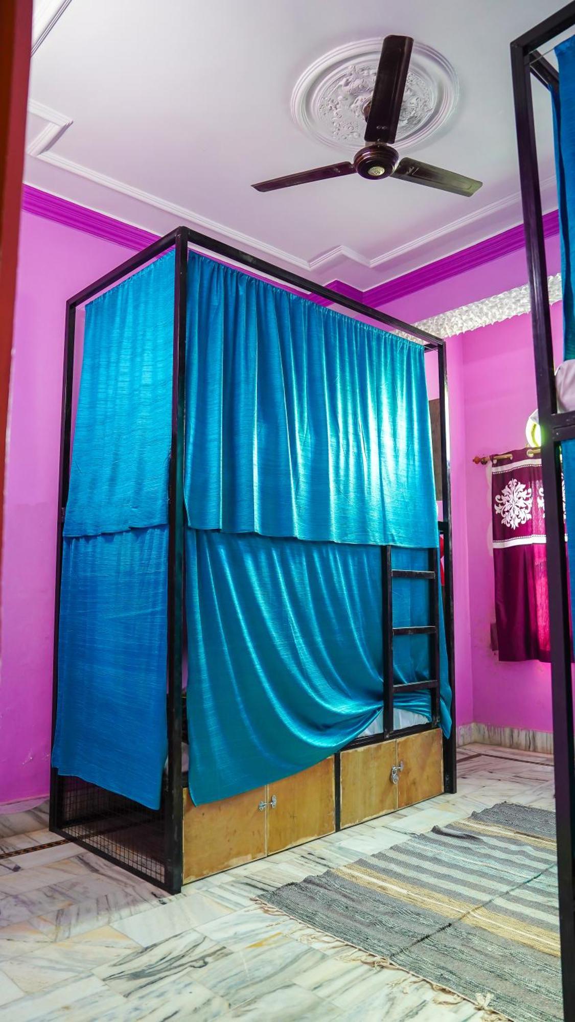 Safar Hostel 布什格尔 外观 照片